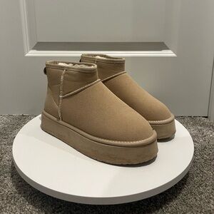 Mini Platform Winter Boots